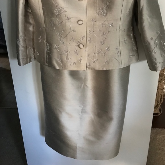 Rickie Freeman for Teri Jon Dresses & Skirts - Gorgeous silk and wool blend beaded skirt and jacket